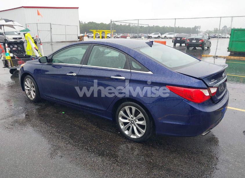 Photo 3 of 2012 Hyundai Sonata SE (VIN 5NPEC4AC5CH485157)