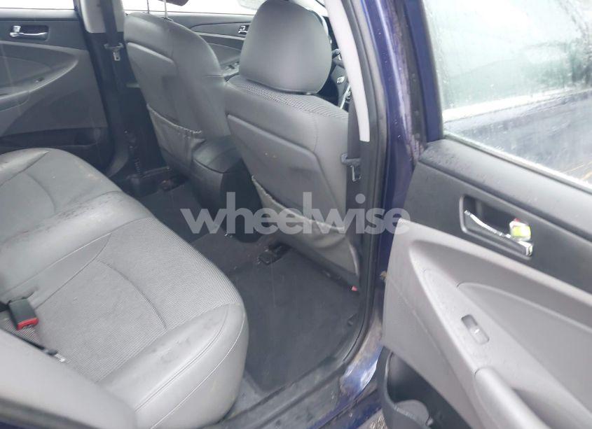 Photo 8 of 2012 Hyundai Sonata SE (VIN 5NPEC4AC5CH485157)