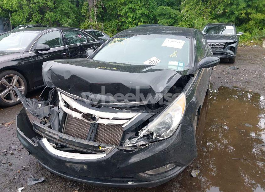 Photo 6 of 2013 Hyundai Sonata SE (VIN 5NPEC4AC5DH515095)