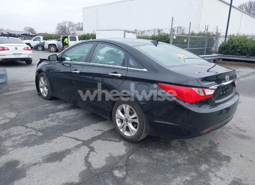 Photo 3 of 2013 Hyundai Sonata LIMITED (VIN 5NPEC4AC5DH520457)
