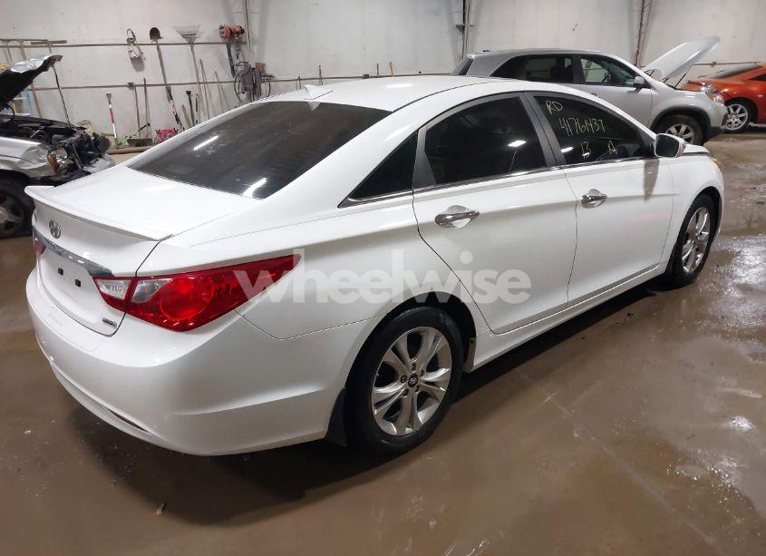 Photo 4 of 2013 Hyundai Sonata LIMITED (VIN 5NPEC4AC5DH529935)