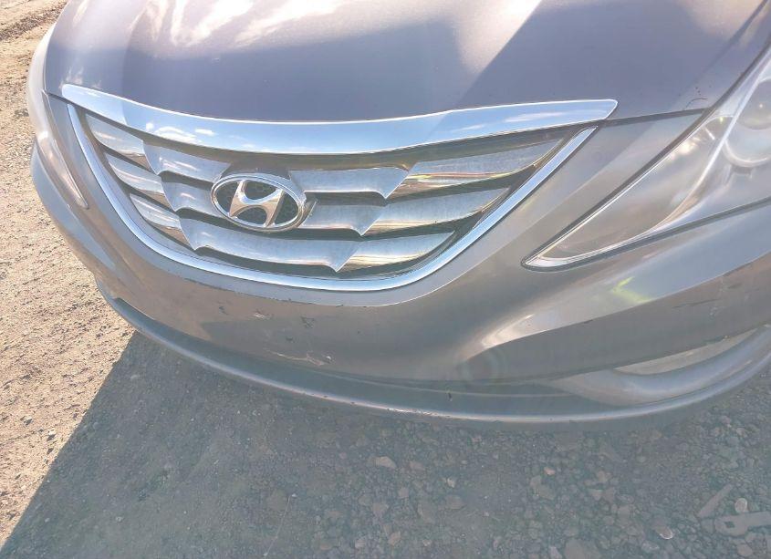Photo 6 of 2013 Hyundai Sonata LIMITED (VIN 5NPEC4AC5DH582943)