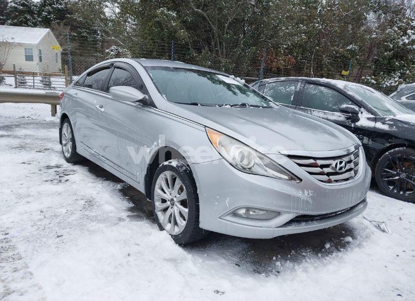 2013 Hyundai Sonata SE (VIN 5NPEC4AC5DH595935) main photo