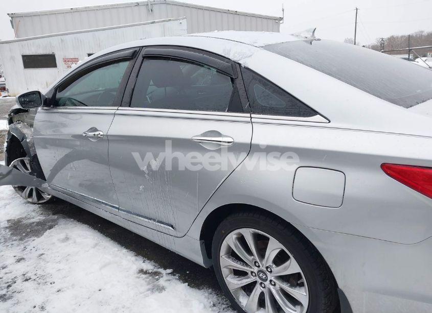 Photo 14 of 2013 Hyundai Sonata SE (VIN 5NPEC4AC5DH595935)