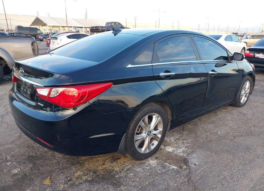 Photo 4 of 2013 Hyundai Sonata LIMITED (VIN 5NPEC4AC5DH597748)