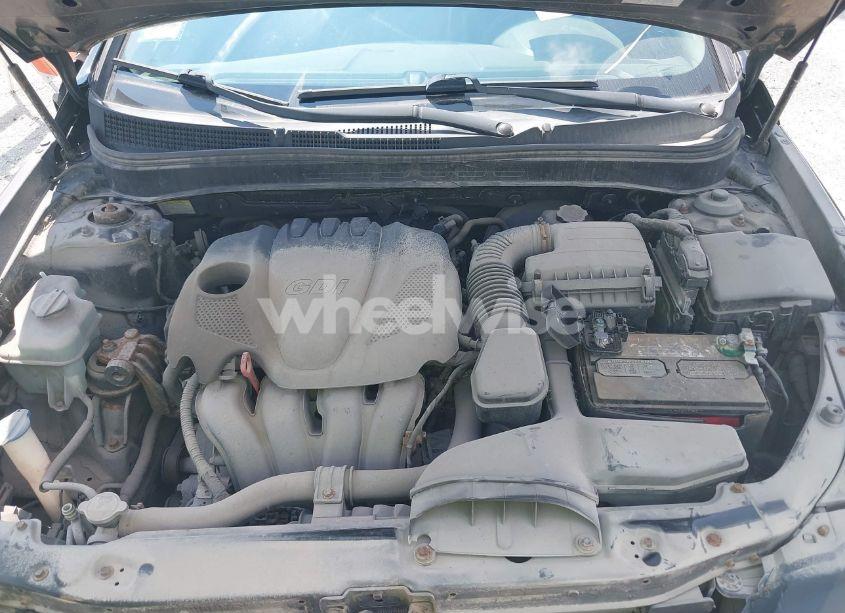 Photo 10 of 2013 Hyundai Sonata SE (VIN 5NPEC4AC5DH618792)