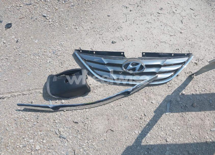 Photo 12 of 2013 Hyundai Sonata SE (VIN 5NPEC4AC5DH618792)