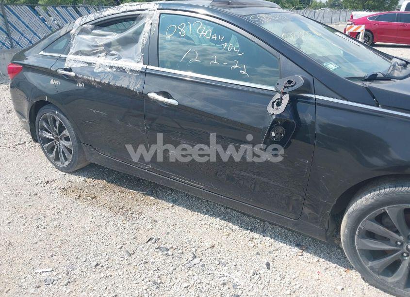 Photo 14 of 2013 Hyundai Sonata SE (VIN 5NPEC4AC5DH618792)