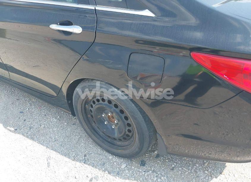 Photo 15 of 2013 Hyundai Sonata SE (VIN 5NPEC4AC5DH618792)