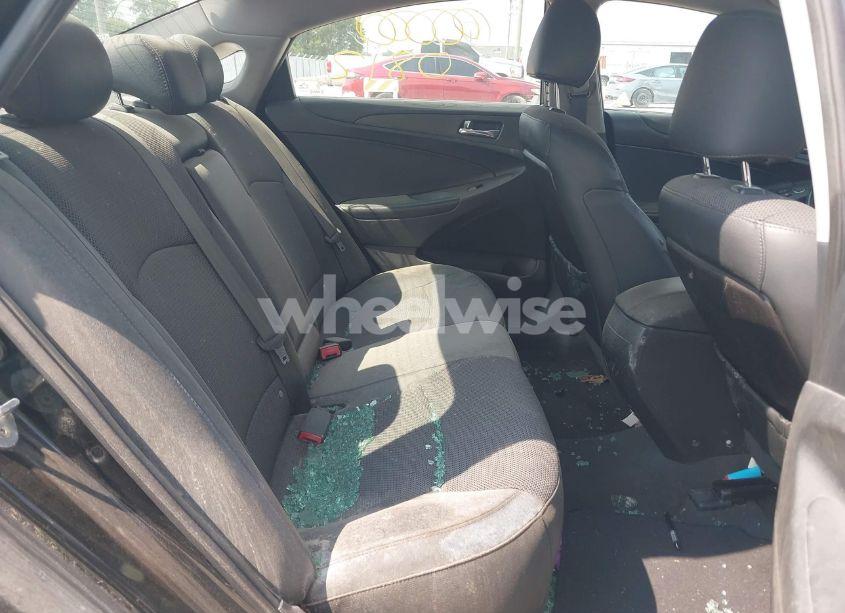 Photo 8 of 2013 Hyundai Sonata SE (VIN 5NPEC4AC5DH618792)