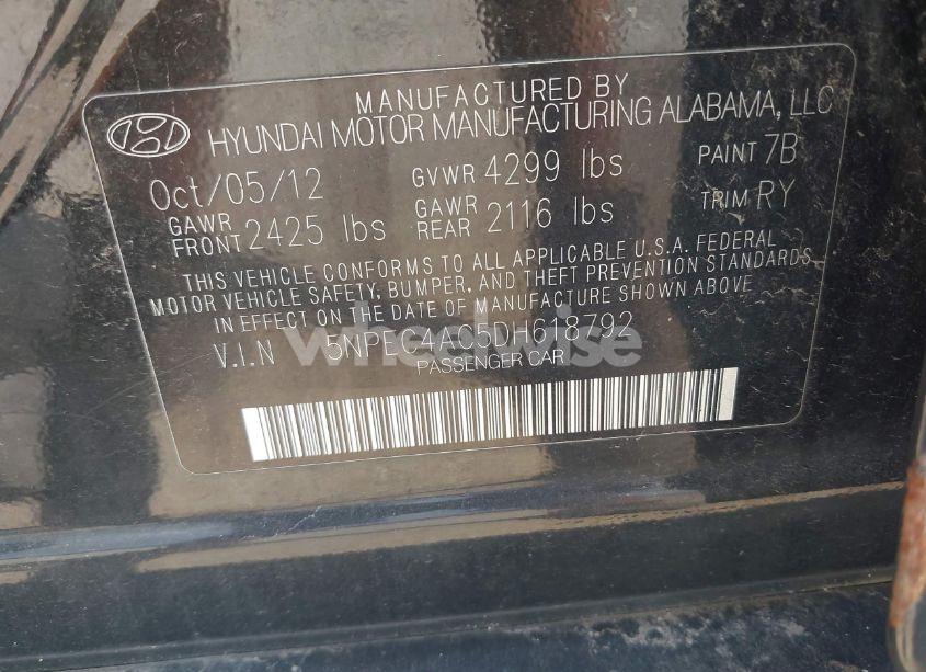 Photo 9 of 2013 Hyundai Sonata SE (VIN 5NPEC4AC5DH618792)