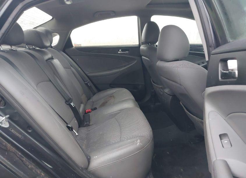 Photo 8 of 2013 Hyundai Sonata SE (VIN 5NPEC4AC5DH624267)