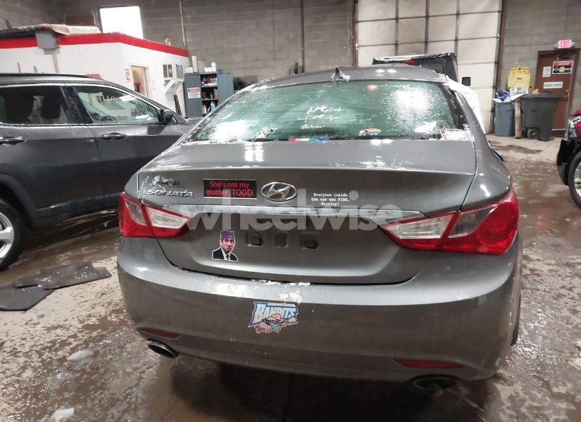 Photo 15 of 2013 Hyundai Sonata SE (VIN 5NPEC4AC5DH632983)