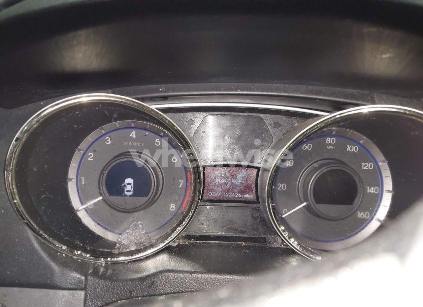 Photo 7 of 2013 Hyundai Sonata SE (VIN 5NPEC4AC5DH632983)