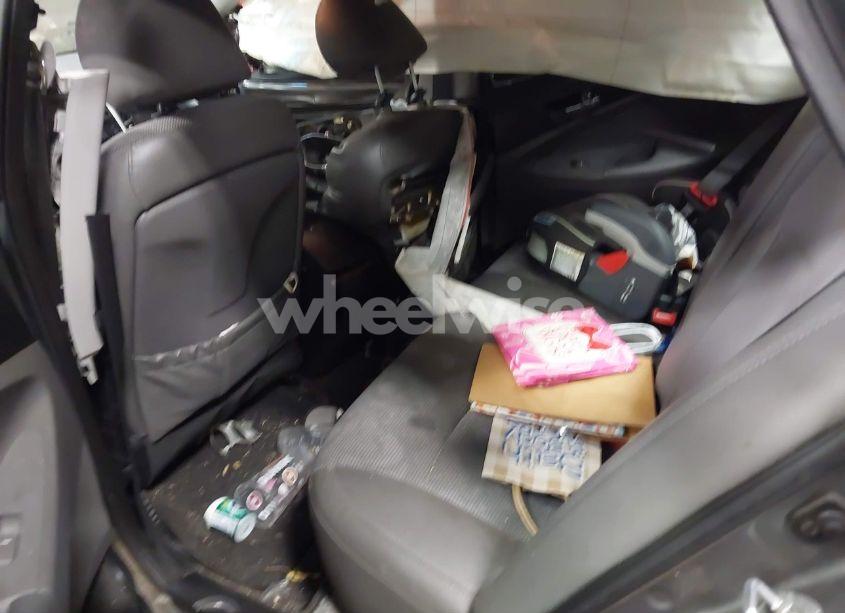 Photo 8 of 2013 Hyundai Sonata SE (VIN 5NPEC4AC5DH632983)