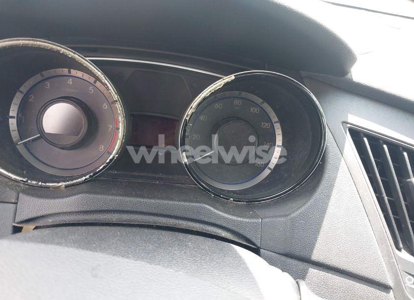 Photo 7 of 2013 Hyundai Sonata SE (VIN 5NPEC4AC5DH665854)