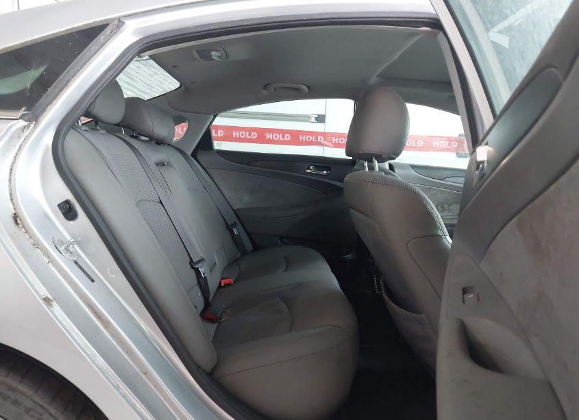 Photo 8 of 2013 Hyundai Sonata SE (VIN 5NPEC4AC5DH669158)