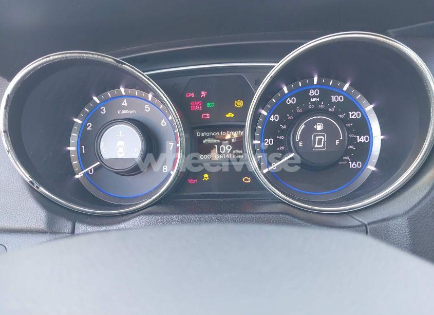 Photo 7 of 2013 Hyundai Sonata SE (VIN 5NPEC4AC5DH685084)