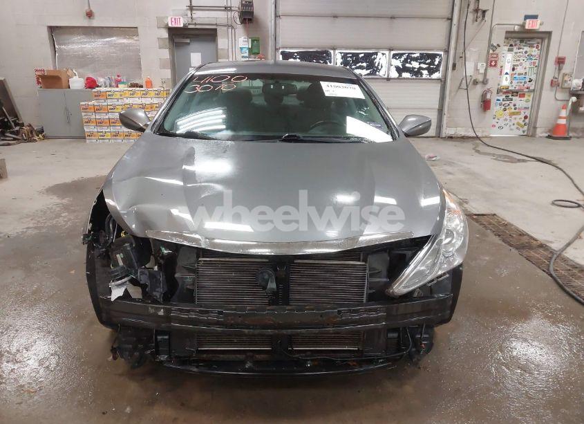 Photo 13 of 2013 Hyundai Sonata SE (VIN 5NPEC4AC5DH689250)