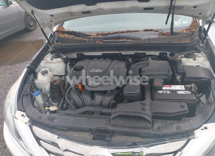 Photo 10 of 2013 Hyundai Sonata SE (VIN 5NPEC4AC5DH761872)