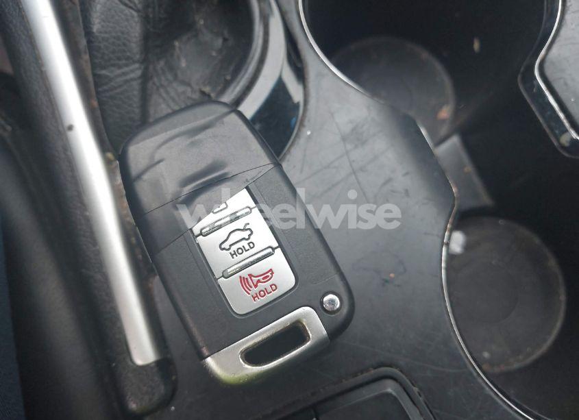 Photo 11 of 2013 Hyundai Sonata SE (VIN 5NPEC4AC5DH761872)