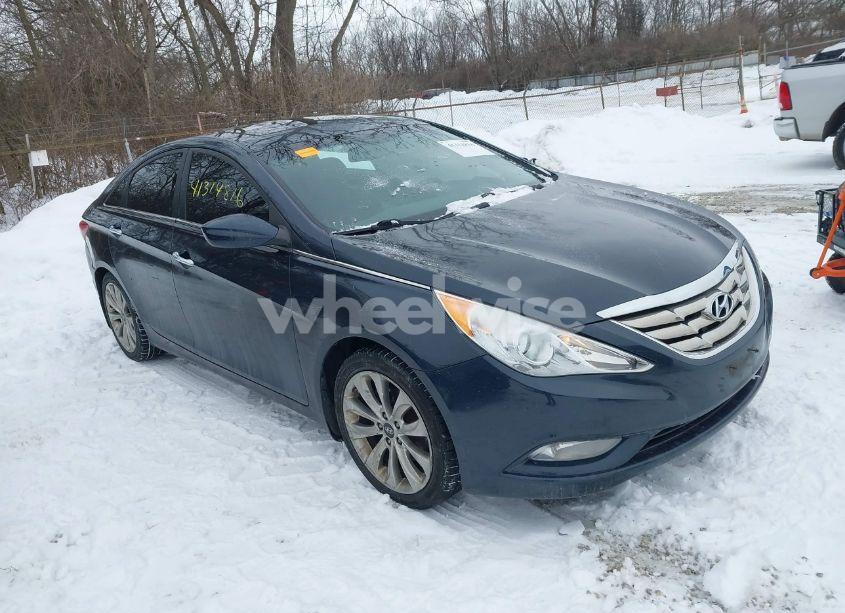 2013 Hyundai Sonata SE (VIN 5NPEC4AC5DH795259) main photo