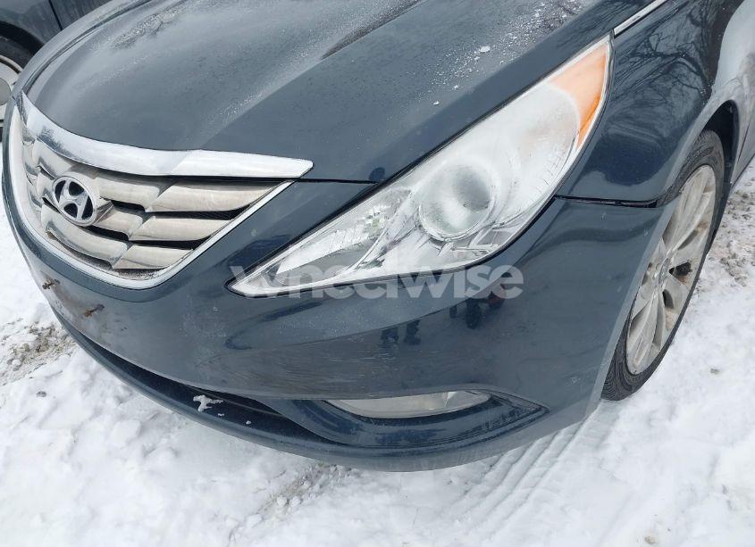 Photo 12 of 2013 Hyundai Sonata SE (VIN 5NPEC4AC5DH795259)