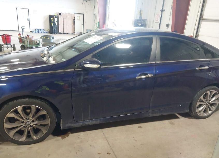 Photo 14 of 2014 Hyundai Sonata SE (VIN 5NPEC4AC5EH839259)