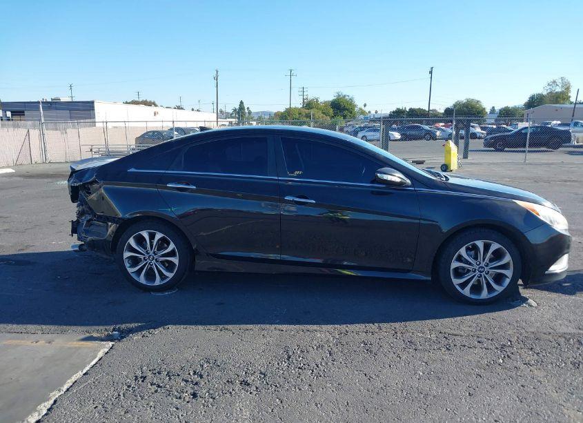 Photo 13 of 2014 Hyundai Sonata SE (VIN 5NPEC4AC5EH918561)