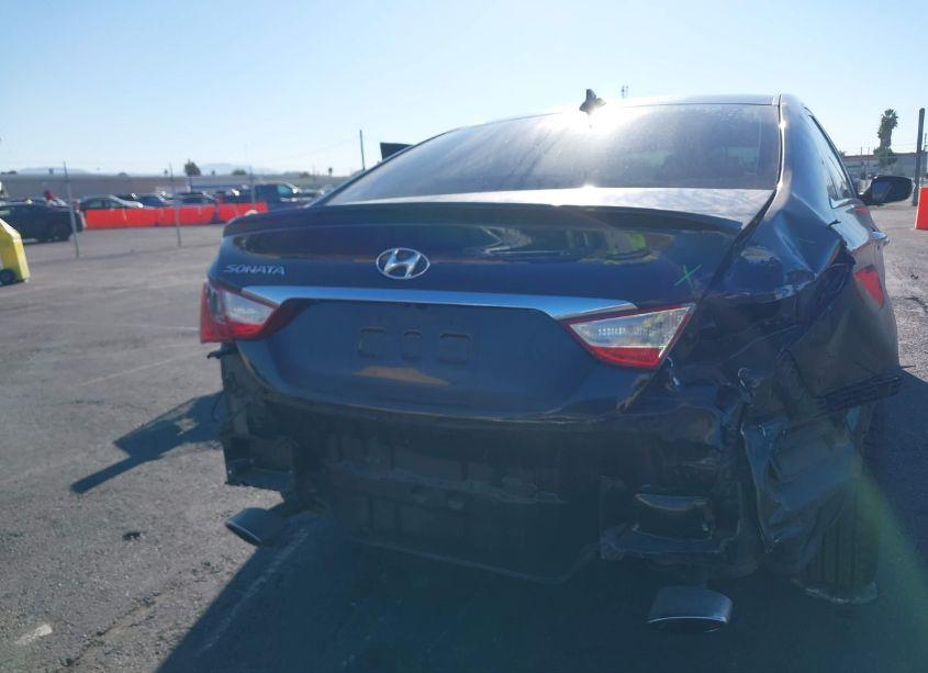 Photo 6 of 2014 Hyundai Sonata SE (VIN 5NPEC4AC5EH918561)