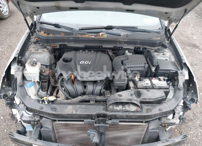 Photo 10 of 2014 Hyundai Sonata SE (VIN 5NPEC4AC5EH922836)