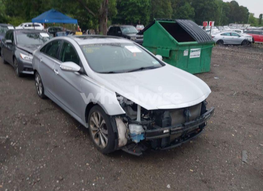 Photo 6 of 2014 Hyundai Sonata SE (VIN 5NPEC4AC5EH922836)