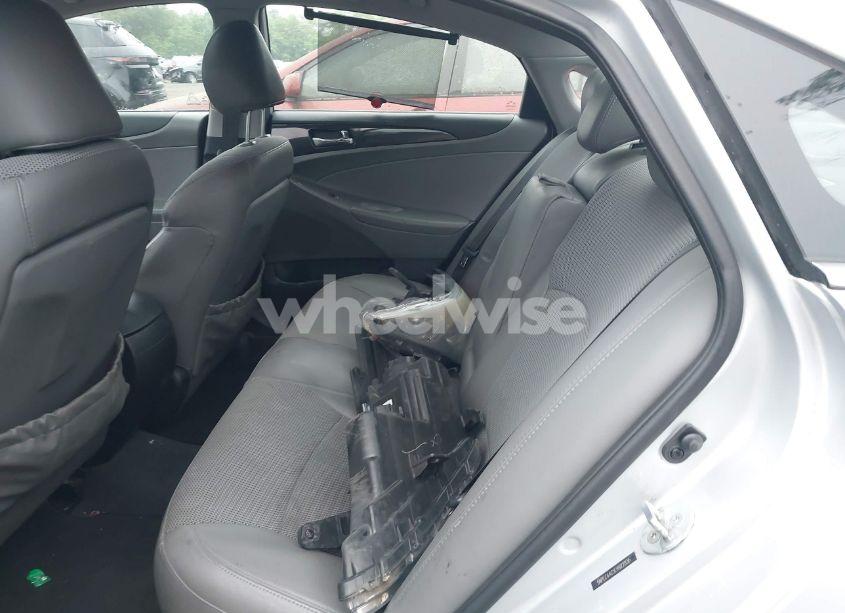 Photo 8 of 2014 Hyundai Sonata SE (VIN 5NPEC4AC5EH922836)