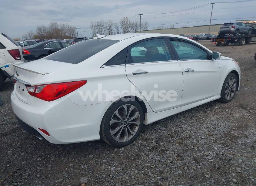 Photo 4 of 2014 Hyundai Sonata SE (VIN 5NPEC4AC5EH934047)