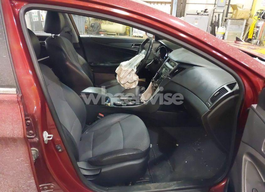 Photo 5 of 2011 Hyundai Sonata SE (VIN 5NPEC4AC6BH003892)