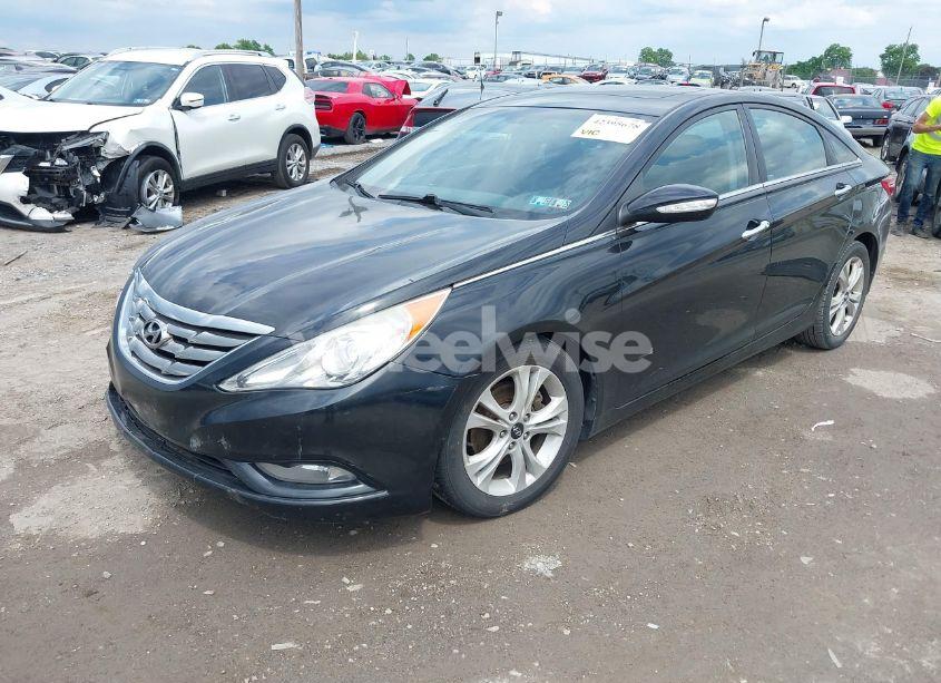 Photo 2 of 2011 Hyundai Sonata LIMITED (VIN 5NPEC4AC6BH011989)