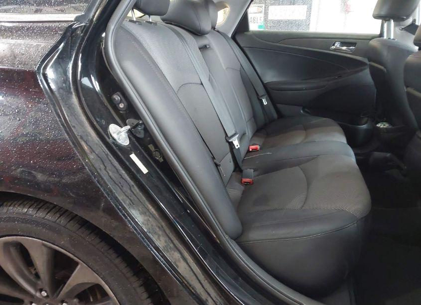 Photo 8 of 2011 Hyundai Sonata SE (VIN 5NPEC4AC6BH048685)