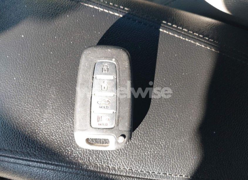 Photo 11 of 2011 Hyundai Sonata SE (VIN 5NPEC4AC6BH075272)