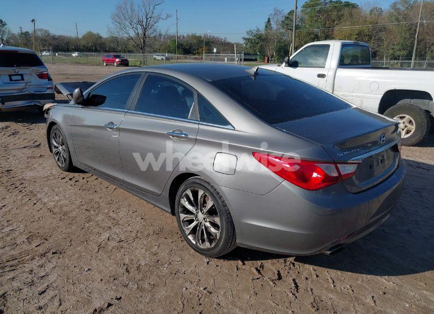 Photo 3 of 2011 Hyundai Sonata SE (VIN 5NPEC4AC6BH075272)