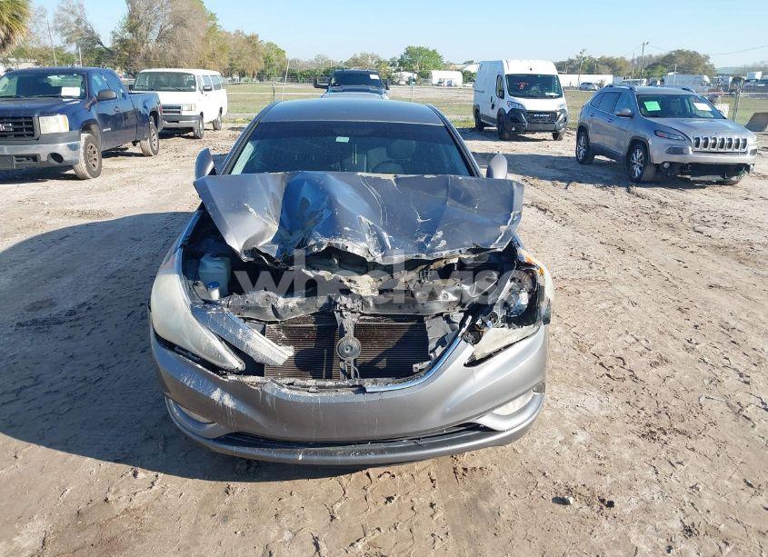 Photo 6 of 2011 Hyundai Sonata SE (VIN 5NPEC4AC6BH075272)