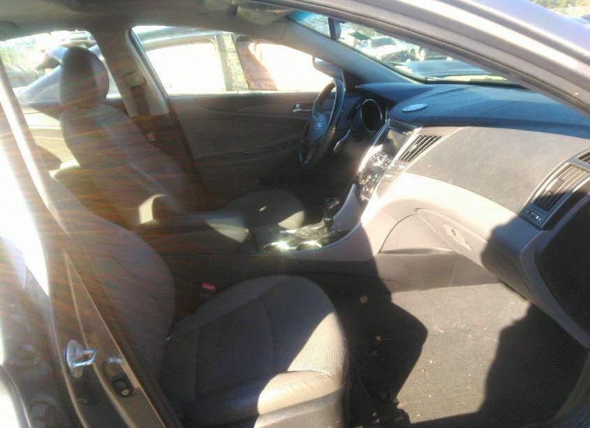 Photo 5 of 2011 Hyundai Sonata SE (VIN 5NPEC4AC6BH093920)