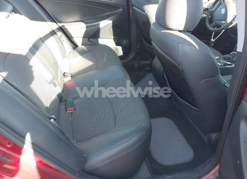 Photo 8 of 2011 Hyundai Sonata SE (VIN 5NPEC4AC6BH182600)