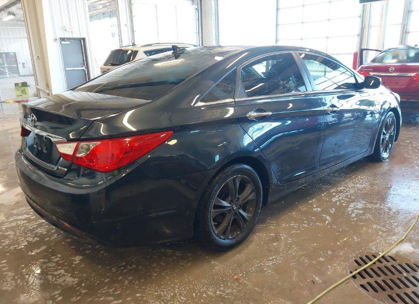 Photo 4 of 2011 Hyundai Sonata LIMITED (VIN 5NPEC4AC6BH224201)