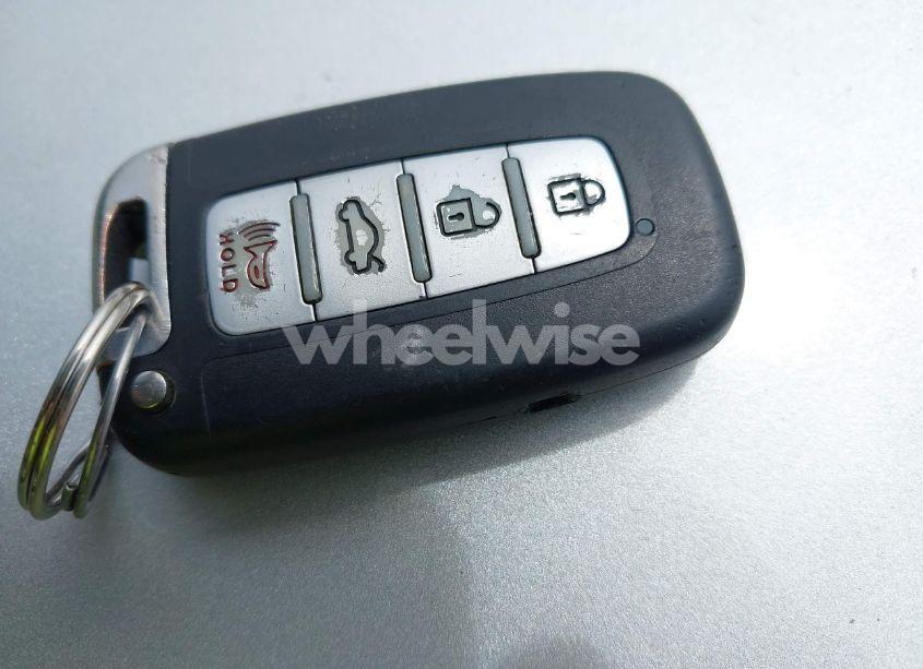 Photo 11 of 2011 Hyundai Sonata SE (VIN 5NPEC4AC6BH256680)