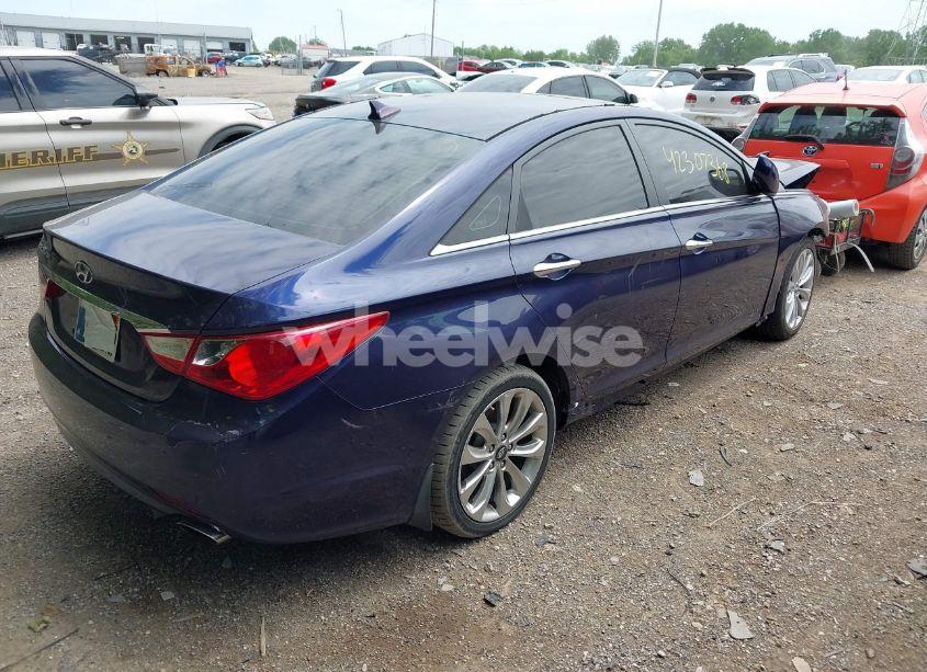 Photo 4 of 2011 Hyundai Sonata SE (VIN 5NPEC4AC6BH256680)