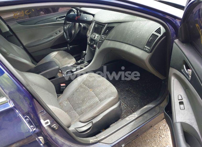 Photo 5 of 2011 Hyundai Sonata SE (VIN 5NPEC4AC6BH256680)