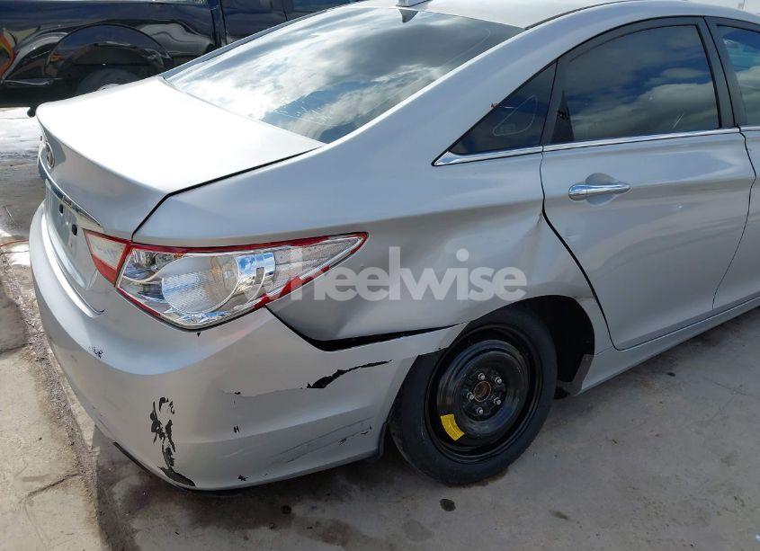 Photo 18 of 2011 Hyundai Sonata SE (VIN 5NPEC4AC6BH281286)