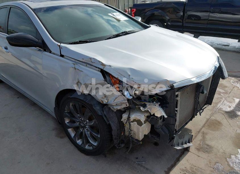 Photo 6 of 2011 Hyundai Sonata SE (VIN 5NPEC4AC6BH281286)