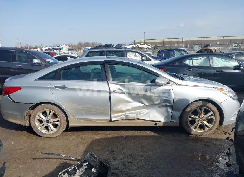 Photo 13 of 2011 Hyundai Sonata LIMITED (VIN 5NPEC4AC6BH282258)