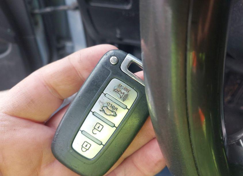 Photo 11 of 2012 Hyundai Sonata SE (VIN 5NPEC4AC6CH351760)